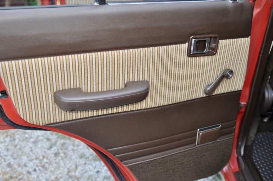 Детали интерьера Toyota Land Cruiser 60 (FJ60) 1984 года  (NA) (фото 169 из 251)